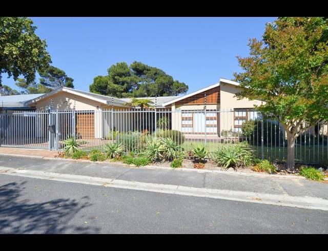 3 BEDROOM HOUSE FOR SALE IN PAROW NORTH